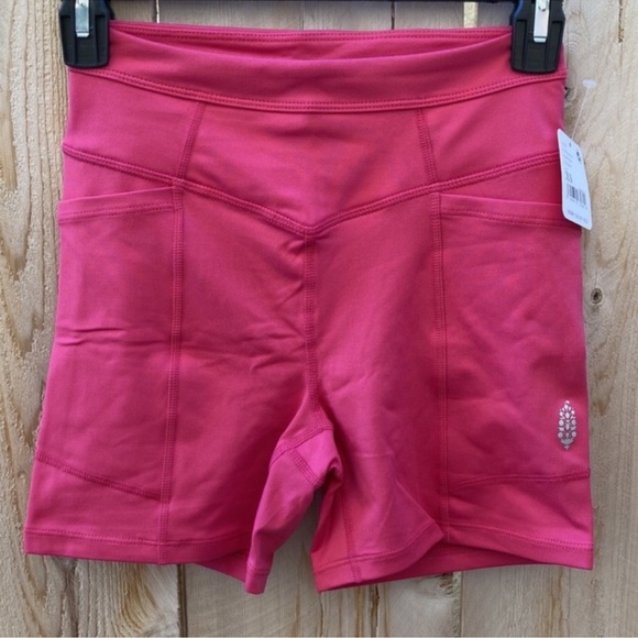 FREE PEOPLE | ✨NEW✨ Odessa Shorts in Wild Raspberry - Picture 4 of 6